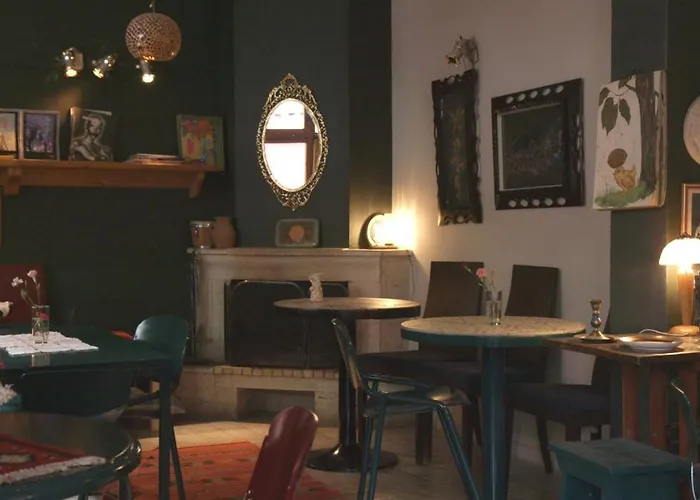 Hostel Red Goat Tirana