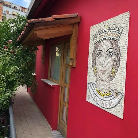 Red Goat 호스텔 티라나