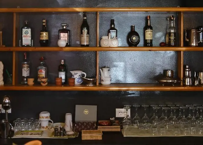 Red Goat * 地拉那