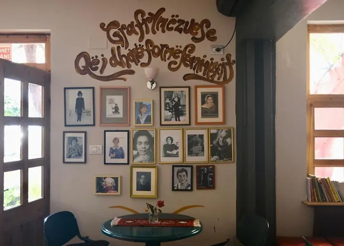 Hostel Red Goat Tirana